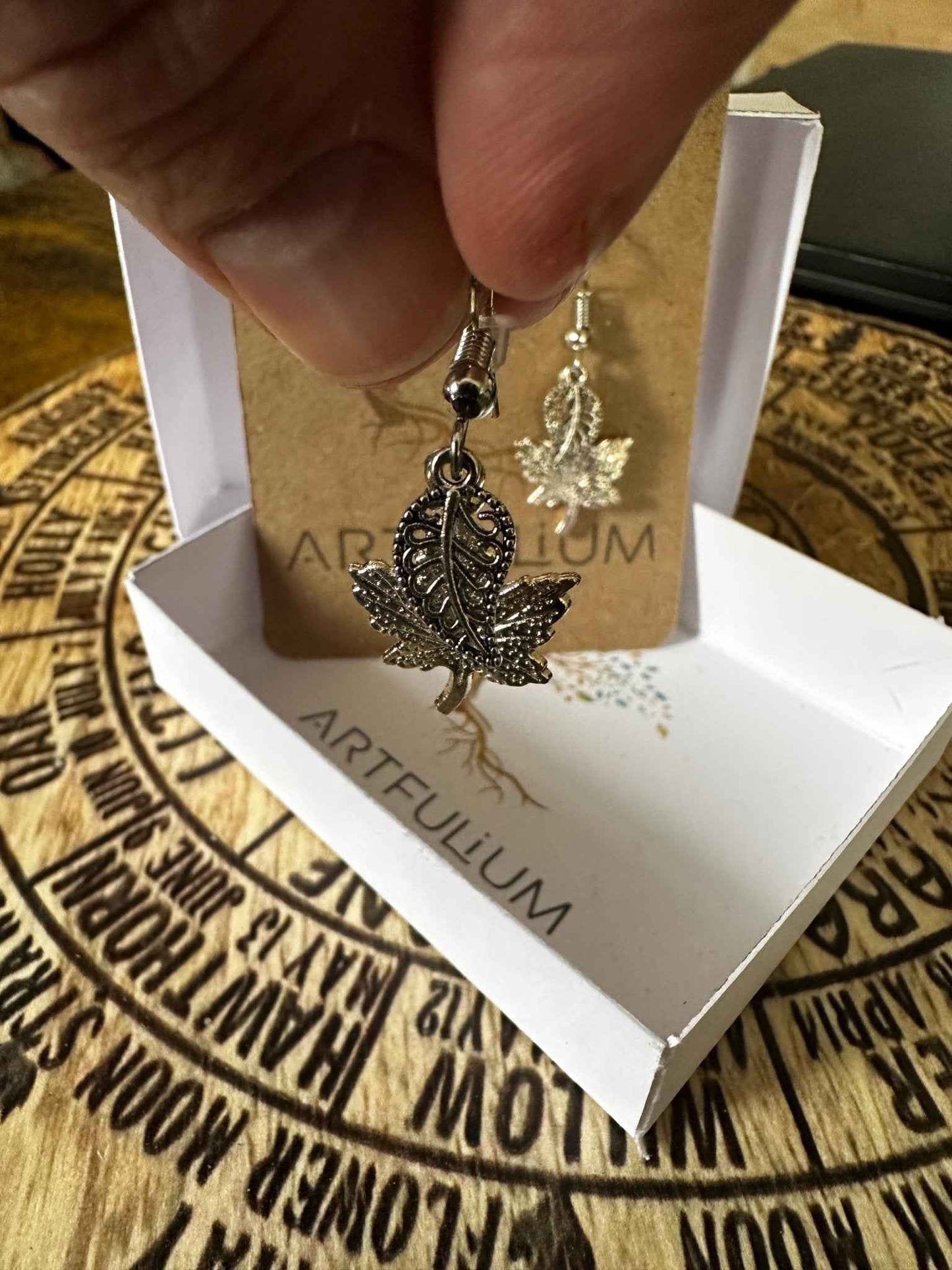 Hypoallergenic Autumn Oak Leaf Earrings - Sensitive Ears Dangle Jewelry