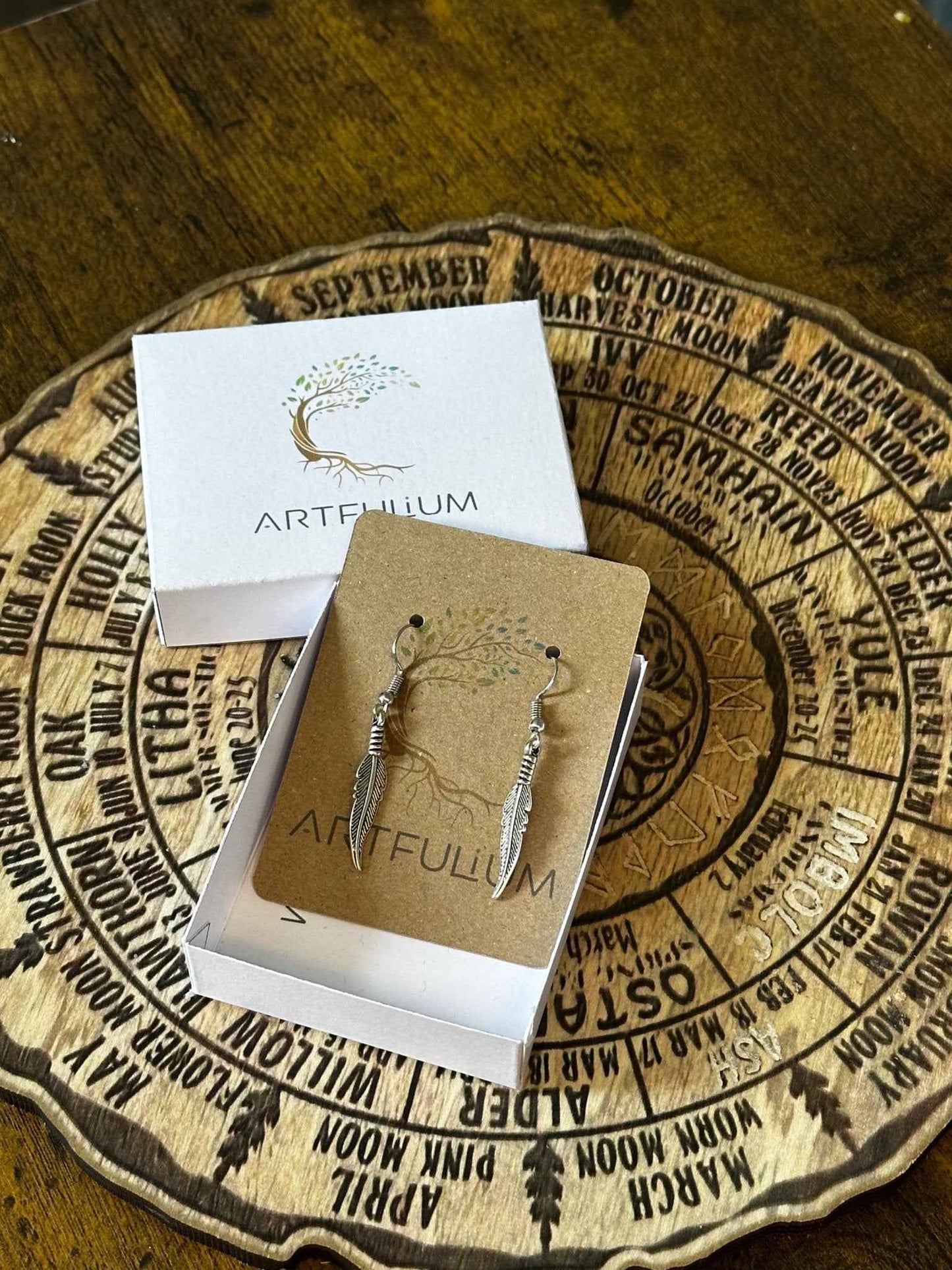 Delicate Feather Dangle Earrings | Nature-Inspired Jewelry for Elegant Style