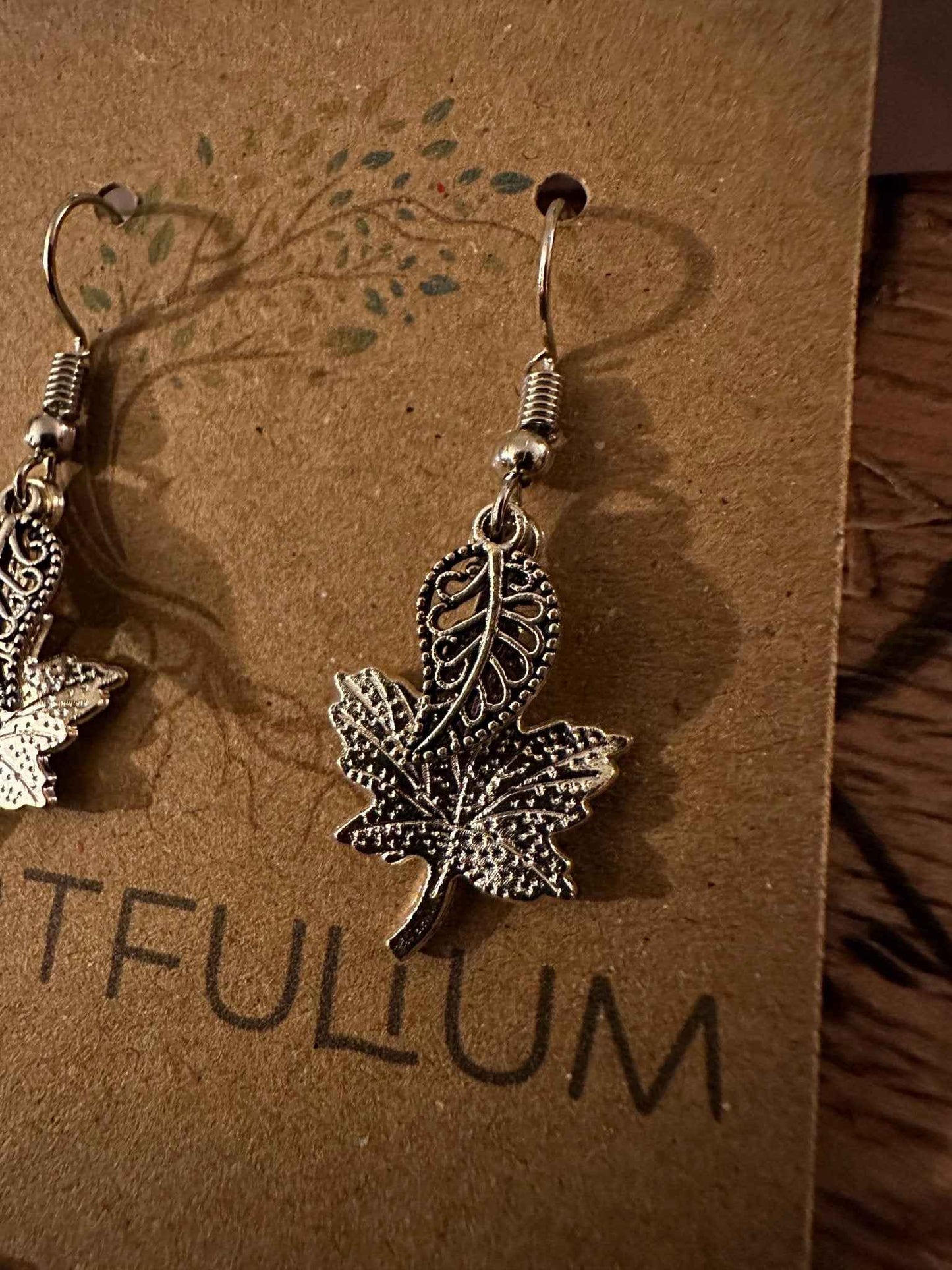 Hypoallergenic Autumn Oak Leaf Earrings - Sensitive Ears Dangle Jewelry