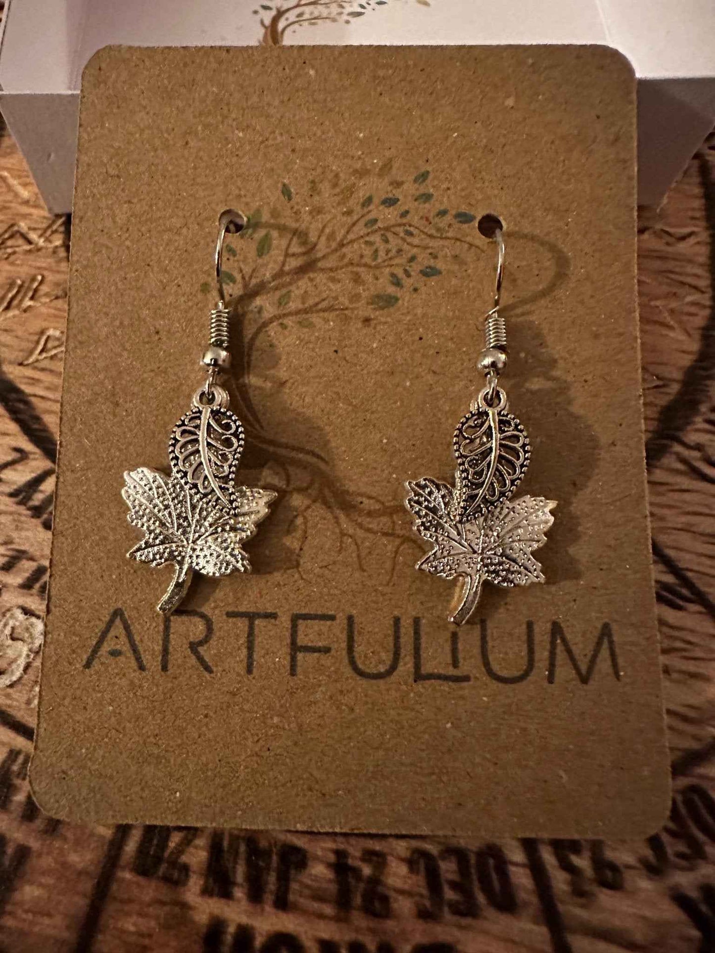 Hypoallergenic Autumn Oak Leaf Earrings - Sensitive Ears Dangle Jewelry