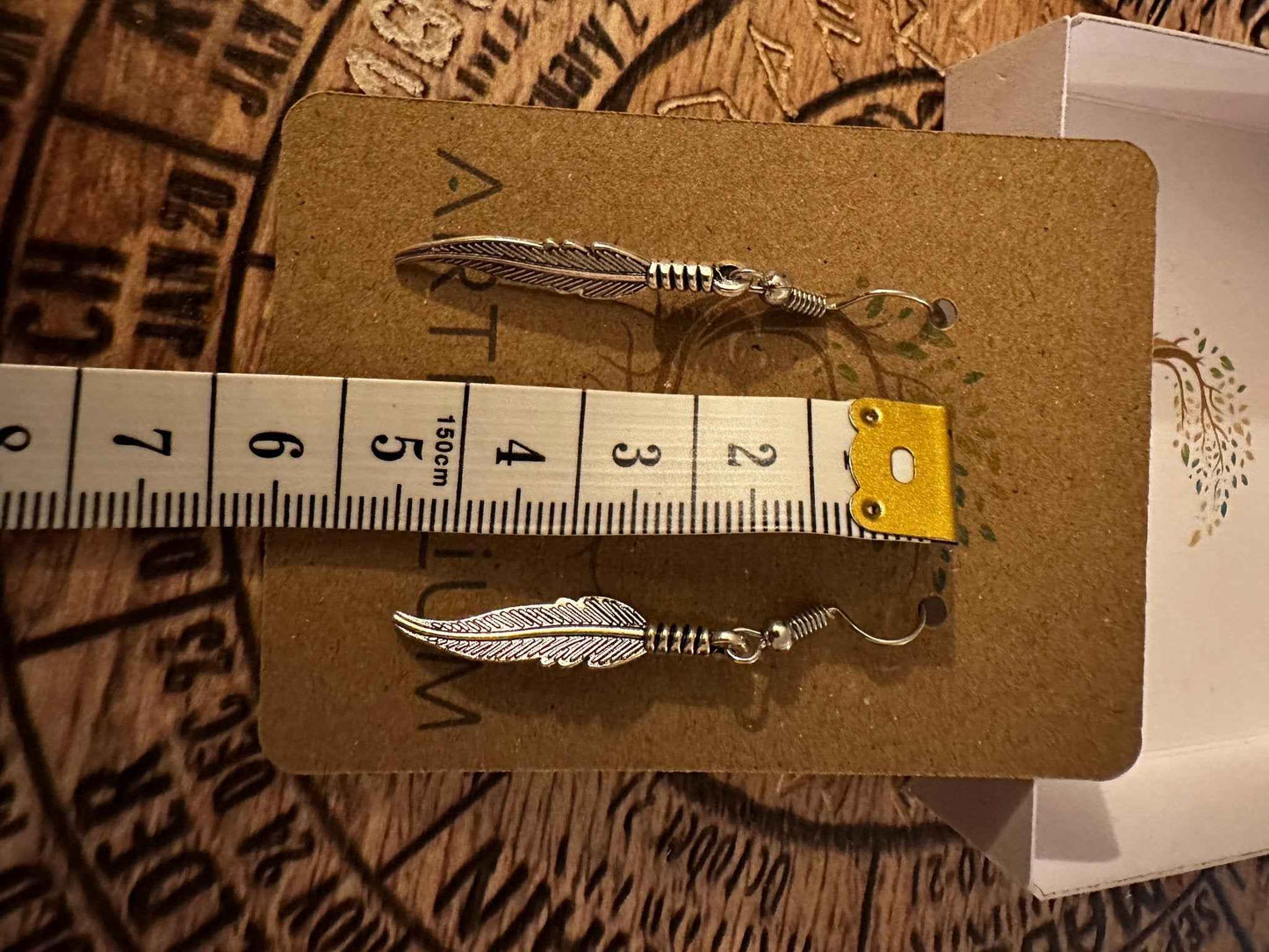 Delicate Feather Dangle Earrings | Nature-Inspired Jewelry for Elegant Style