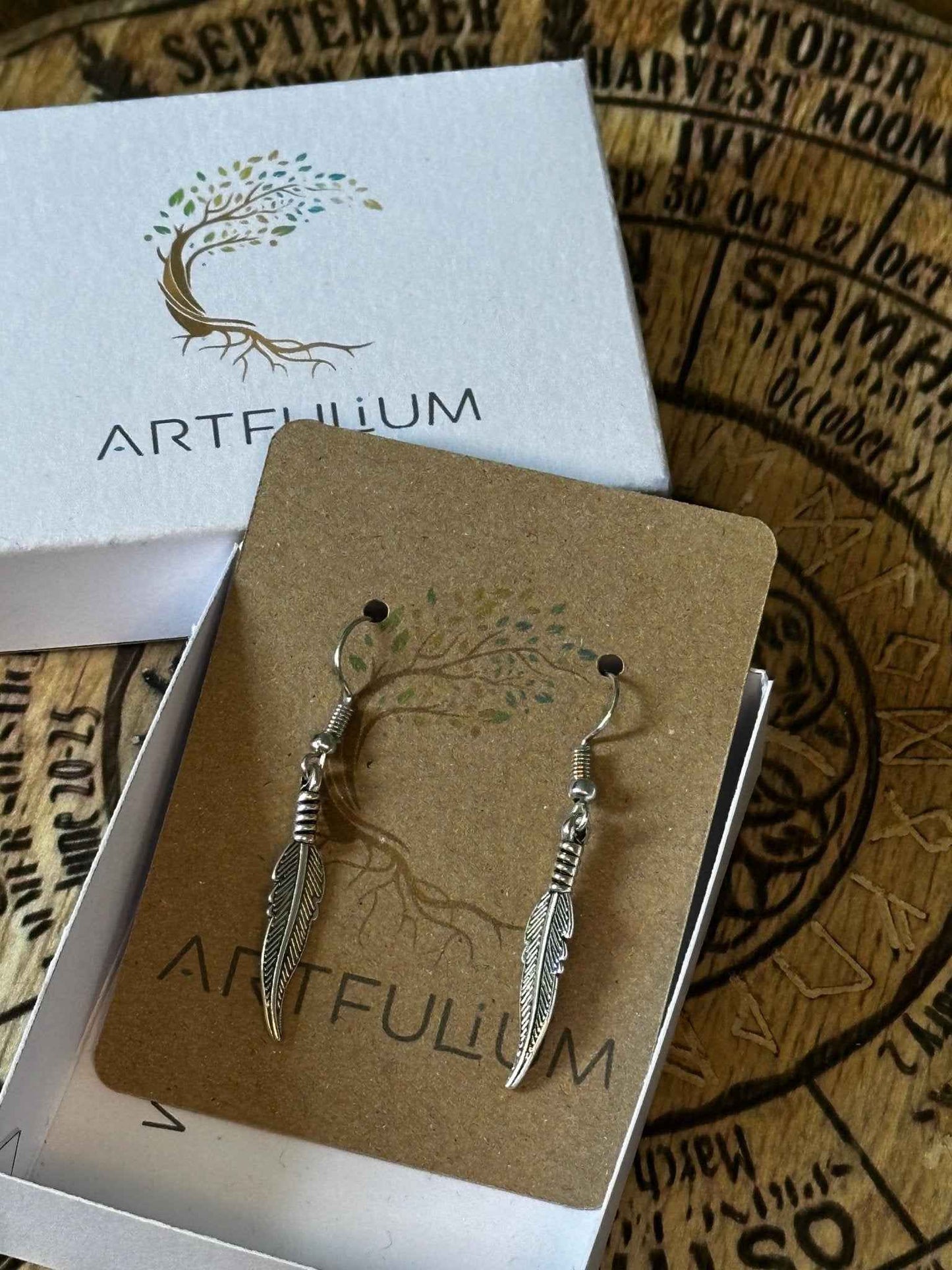 Delicate Feather Dangle Earrings | Nature-Inspired Jewelry for Elegant Style