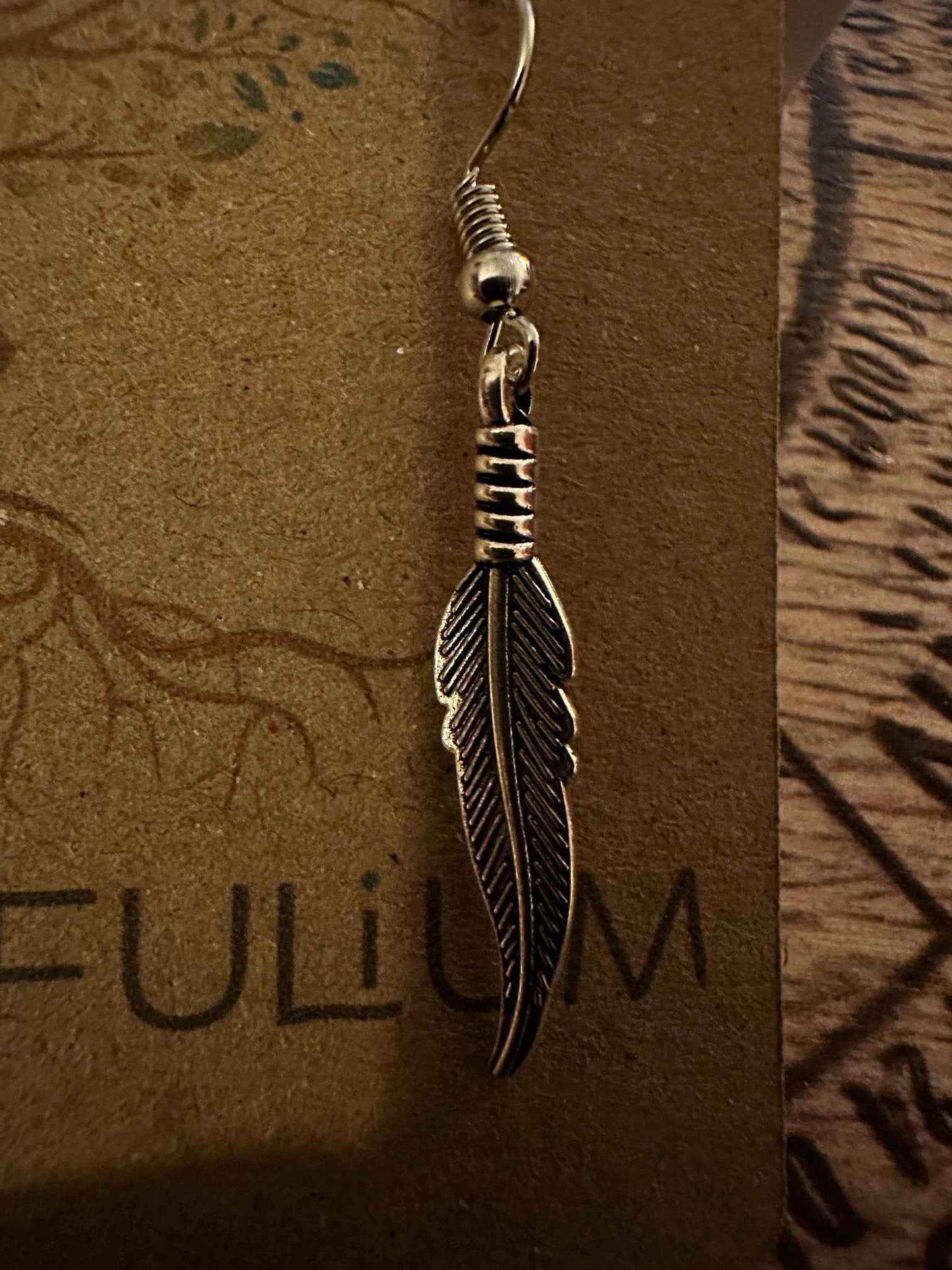 Delicate Feather Dangle Earrings | Nature-Inspired Jewelry for Elegant Style